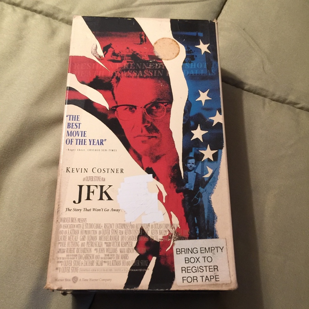 A JFK box of 2 set of 8 tracks - Pre-Owned - Good condition